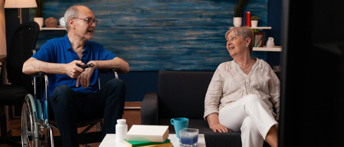 Supported Independent Living support worker helping client